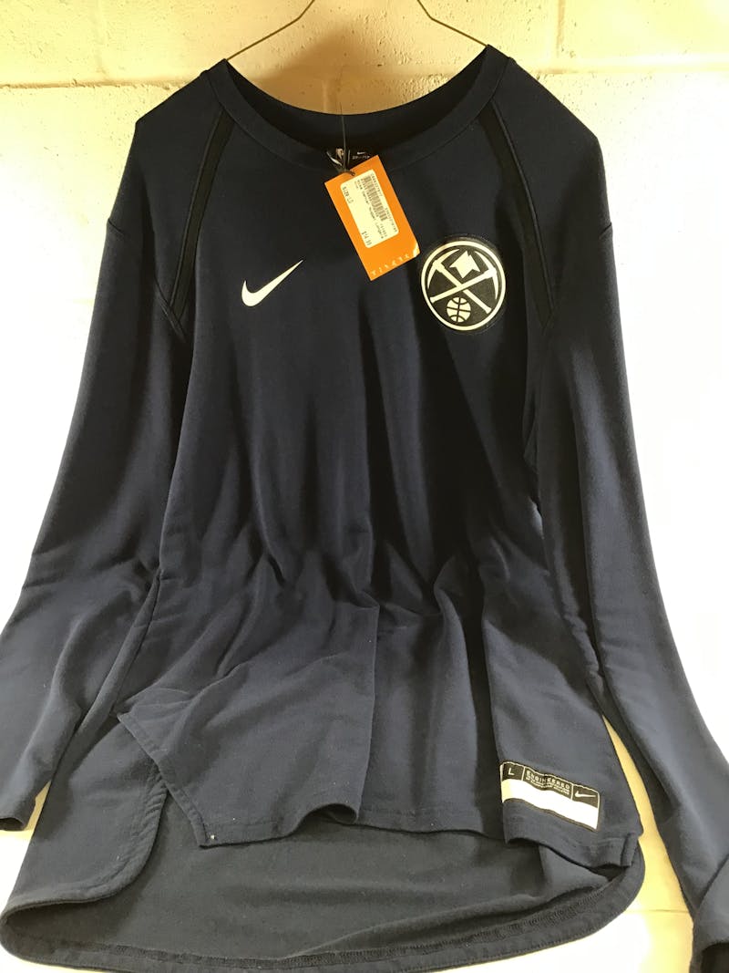 Used Nike TENNESSEE TITANS LONG SLEEVE LG LG Athletic Apparel Long Sleeve  Athletic Apparel Long Sleeve