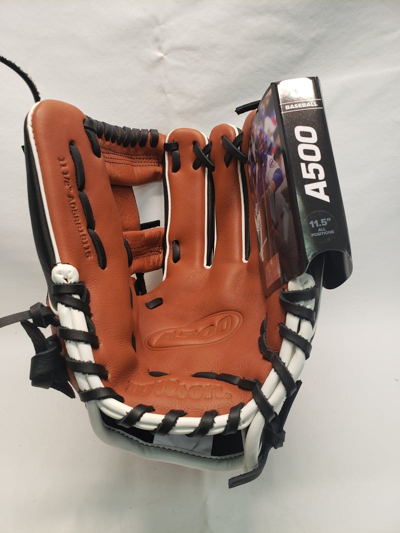 Wilson A550 Youth 11.5" RHT Baseball Softball Glove Leather Nice 