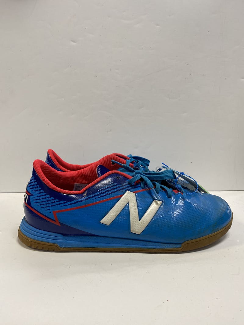 Used New Balance Junior 04.5 Indoor Soccer / Indoor Shoes