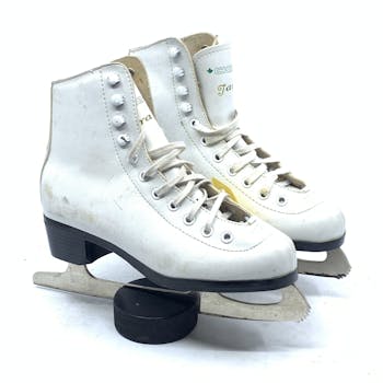 Used CHIMO TARA Senior 4 Ice Skates / Womens Figure Skates Ice Skates / Womens  Figure Skates