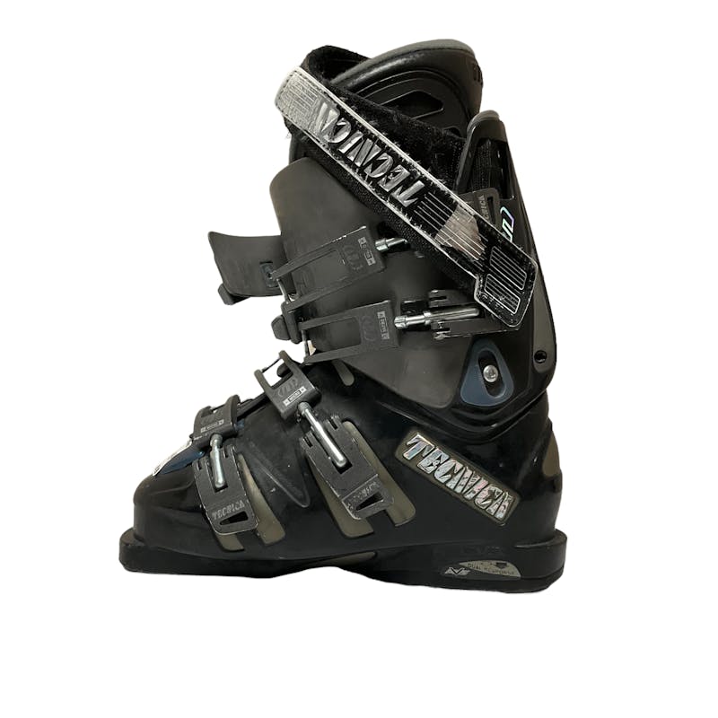 Tecnica Icon Jr / Men's ski boots Size 8 1/2 - 26.5 Mondo. Good Condition.