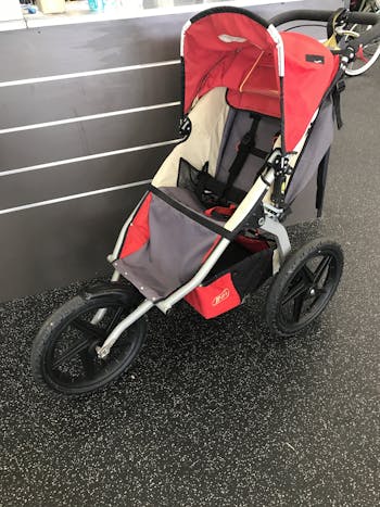 Used bob double outlet stroller