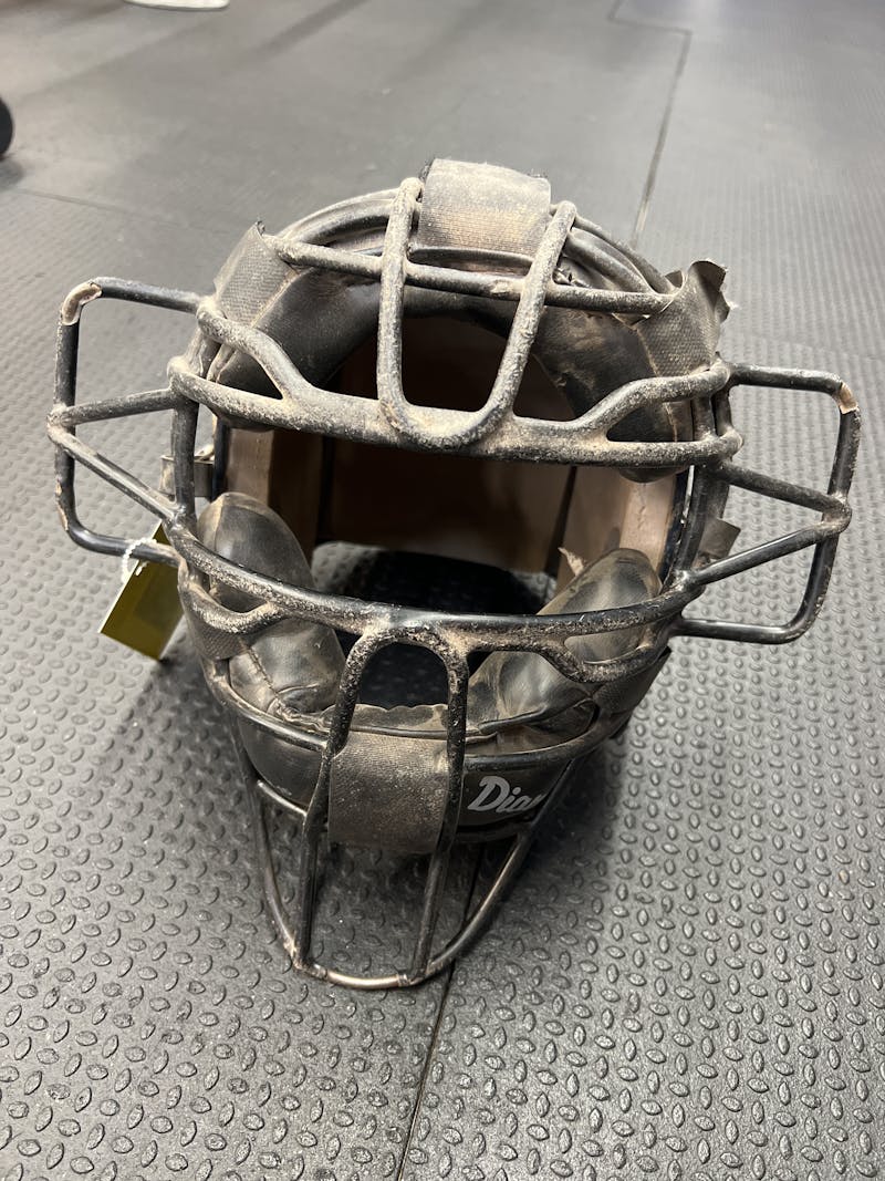 Used Diamond HELMET WITH MASK One Size Catcher's Equipment Catcher's  Equipment