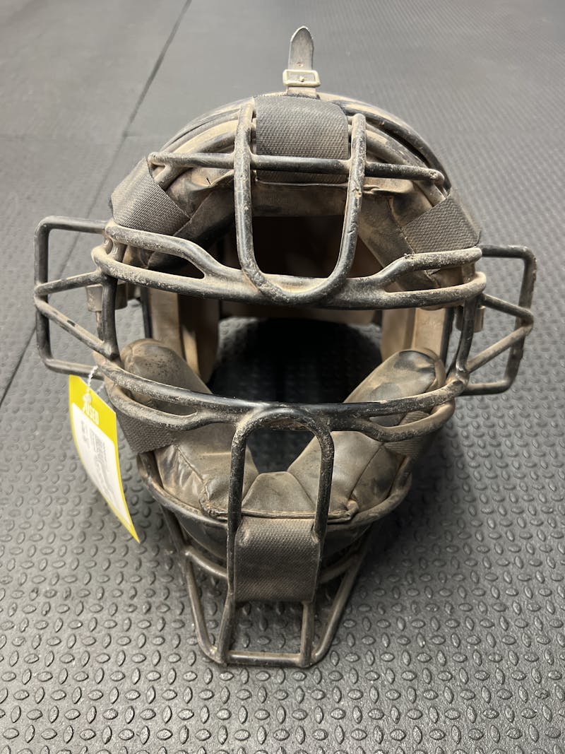 Used Diamond HELMET WITH MASK One Size Catcher's Equipment Catcher's  Equipment