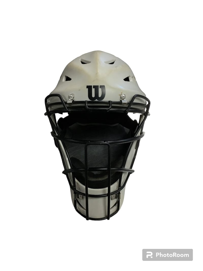 Used Wilson YOUTH CATCHERS HELMET MD Catcher's Equipment Catcher's Equipment