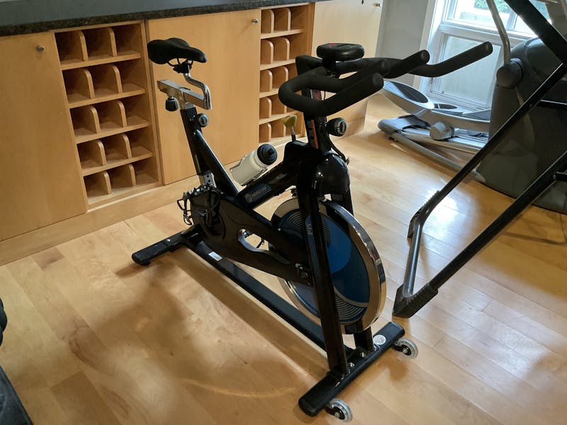 Used Horizon M4 Fly Wheel Stationary Bikes