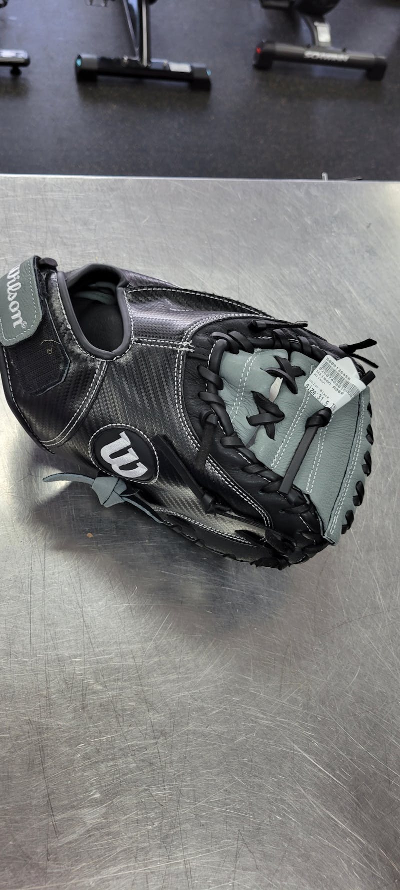 Wilson A360 Catcher's Baseball Mitt/Glove - 31.5
