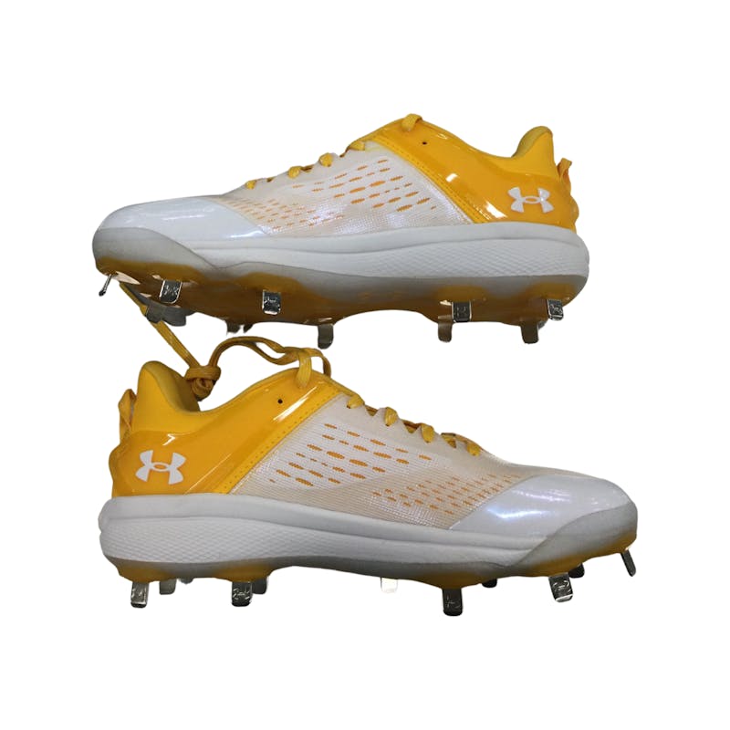 Gold under clearance armour baseball cleats