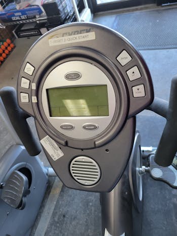 Cybex cr350 best sale recumbent bike reviews