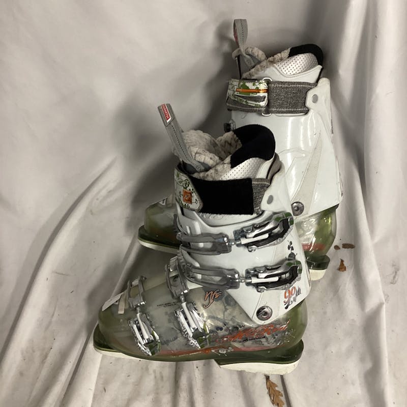 Used Nordica HOT ROD 90W 240 MP - J06 - W07 Women's Downhill Ski Boots