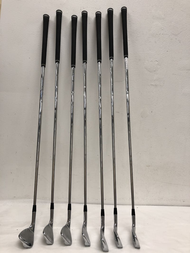 Used Cobra KING MIM TOUR 4I-PW Regular Flex Steel Shaft Iron Sets