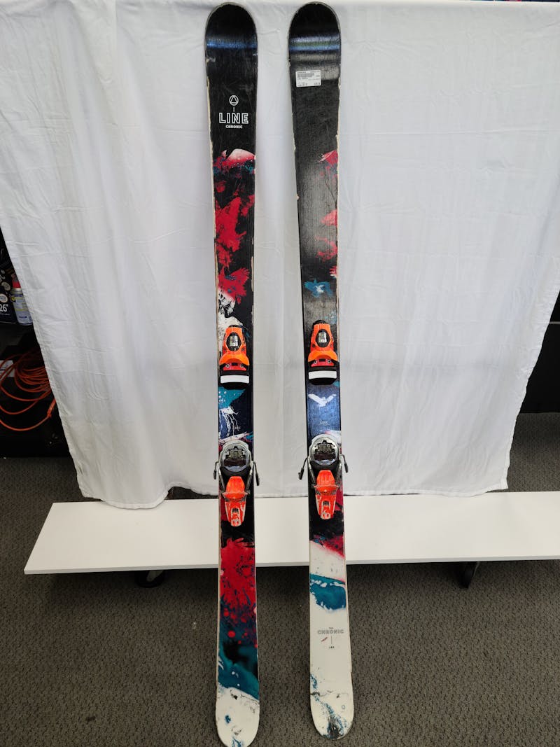 Used LINE CHRONIC 185 cm Mens Downhill Ski Combo Mens Downhill Ski Combo