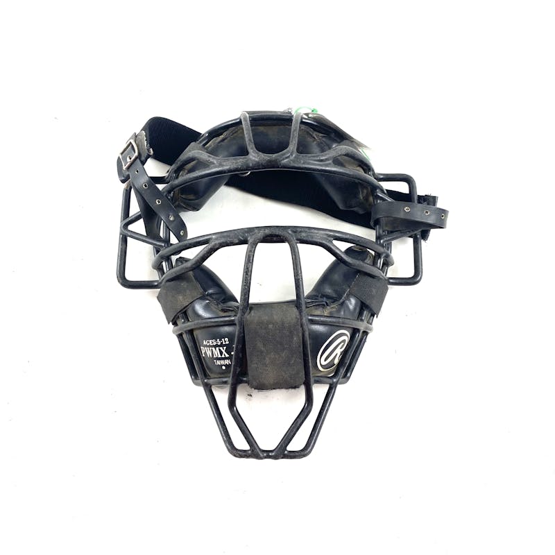 Used UMPIRE MASK Baseball & Softball / Umpire Equipment Baseball & Softball  / Umpire Equipment