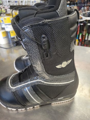 Used Burton RULER Senior 9 Men s Snowboard Boots Men s Snowboard Boots