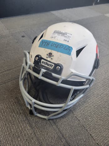 Used Schutt Youth Vengeance A11 Md Football Helmets