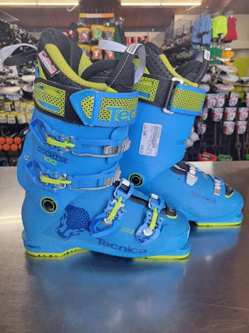 Used Lange RX-80 L.V. 260 MP - M08 - W09 Women's Downhill Ski Boots Women's  Downhill Ski Boots