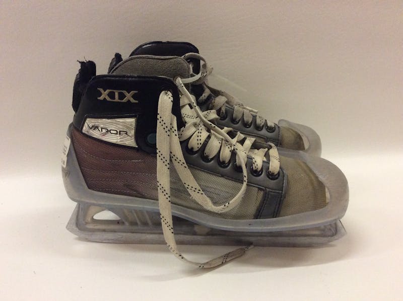 Used Nike VAPOR Senior 5.5 Ice Skates / Ice Hockey Ice Skates / Ice Hockey