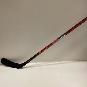 Excellent Condition Easton synergy 80 Youth hockey stick