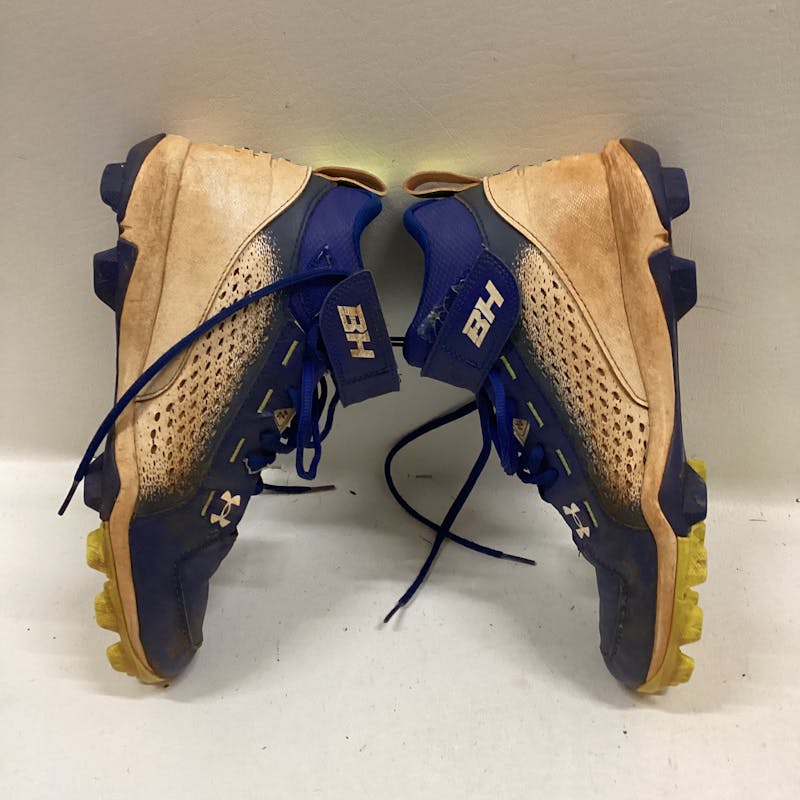 Used Under Armour BASEBALL CLEAT Senior 8.5 Baseball and Softball Cleats  Baseball and Softball Cleats