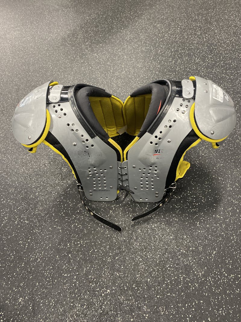 Champro Gauntlet Skill Football Shoulder Pads - 2XL