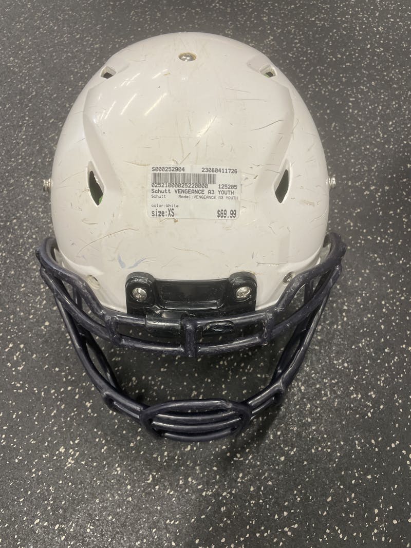 Used Schutt VENGEANCE A3 YOUTH SM Football Helmets Football Helmets