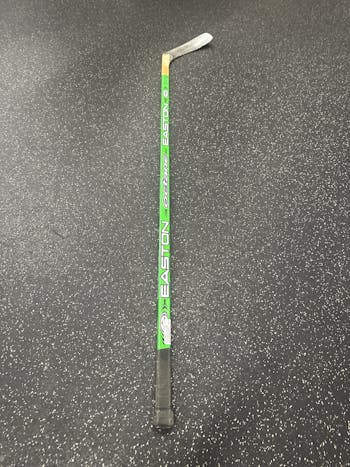 Used Easton V5E 65 Flex Pattern E3 Senior One Piece Sticks