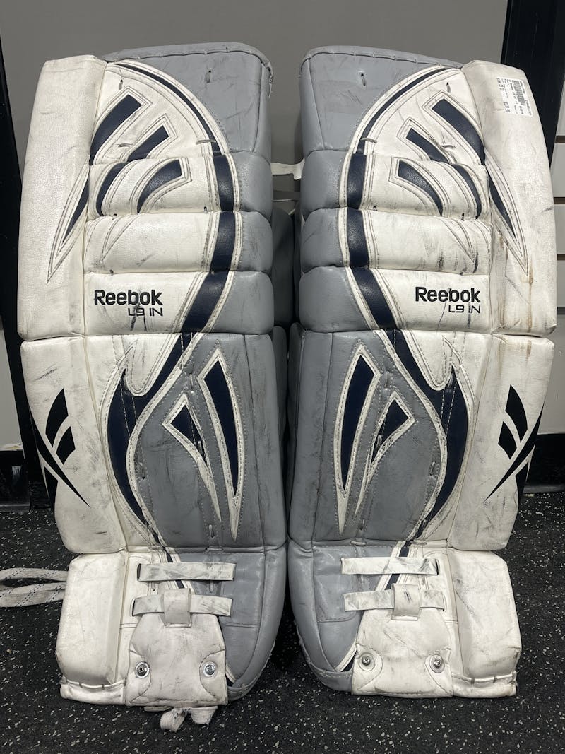 Used Reebok L9 29" Plus 1" Ice Hockey Goalie / Leg Pads Hockey / Leg Pads