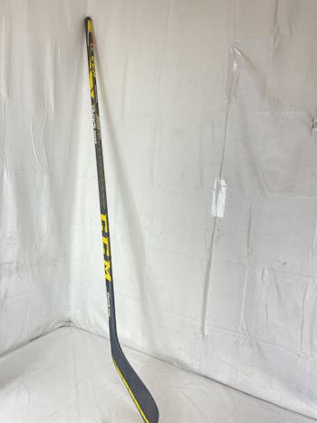 Elke week lijn buiten gebruik New Easton SYNERGY EQ30 65 Flex Pattern 3 Hall Ice Hockey Stick /  Intermediate Composite One Piece
