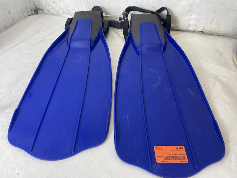 Used MD Snorkel Fins / Dive Fins