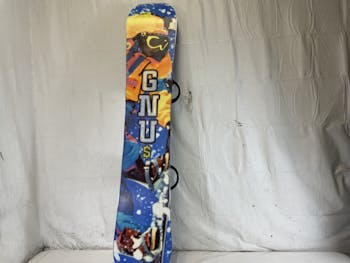 2023 GNU MONEY 156 cm Snowboard w/ Salomon Alibi Pro Excellent