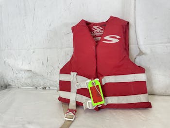 Used Stearns Child 30-50 lb PFD / Life Vests