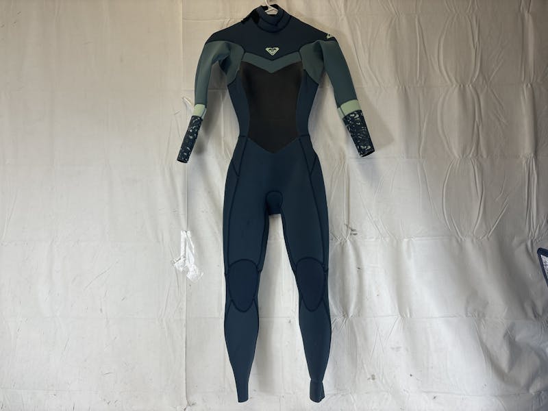 Used Roxy SYNCRO 4.3MM Womens Size 2 Fullsuit / Wetsuit