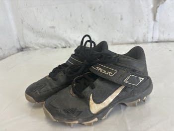 Used Nike TROUT Junior 01 Molded Baseball and Softball Cleats