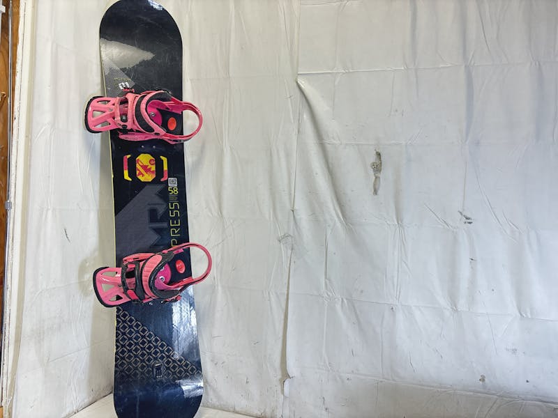 Used Morrow PRESS 158 cm Snowboard w LG Burton Cartel