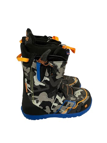 Used Burton AMB SMALLS Junior 05 Boys Snowboard Boots Boys