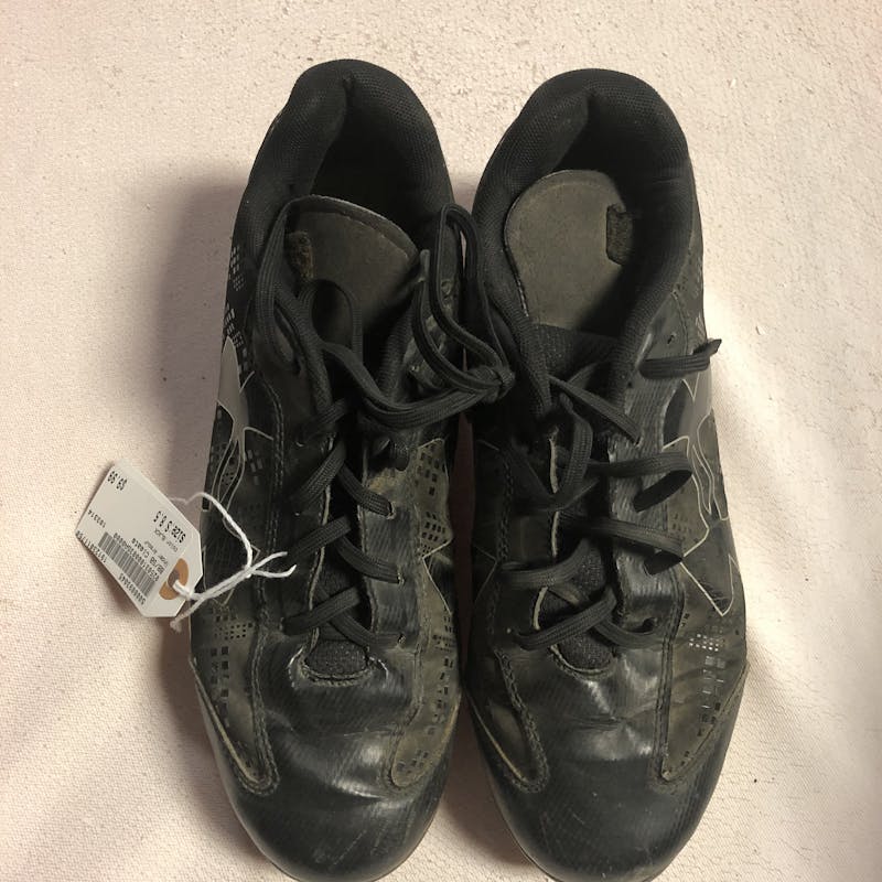 Used Under Armour BASEBALL CLEAT Senior 8.5 Baseball and Softball Cleats  Baseball and Softball Cleats