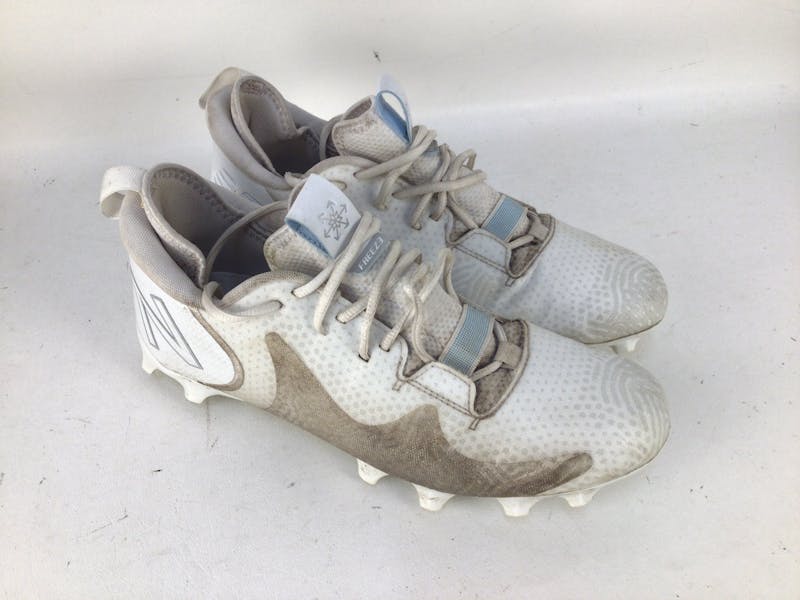 White Used Men's Size (Women's Molded Cleats New Balance, 51% OFF