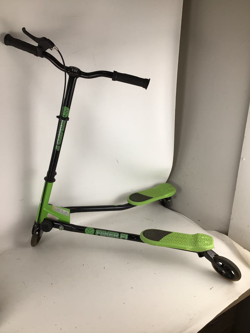 Used FLIKER F1 3 WHEELED KICK YOUTH SCOOTER Scooters