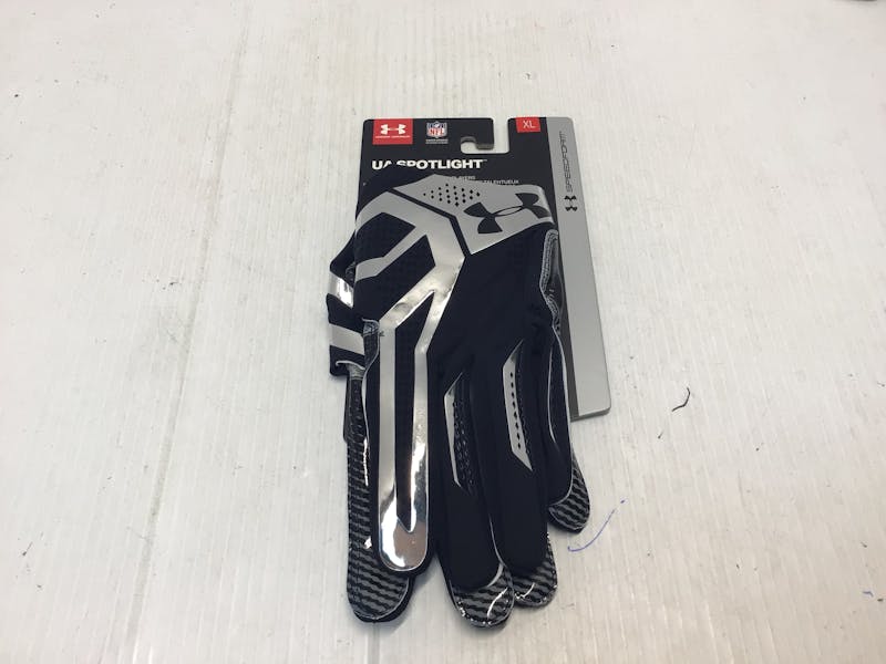 Under armour outlet spotlight receiver gloves