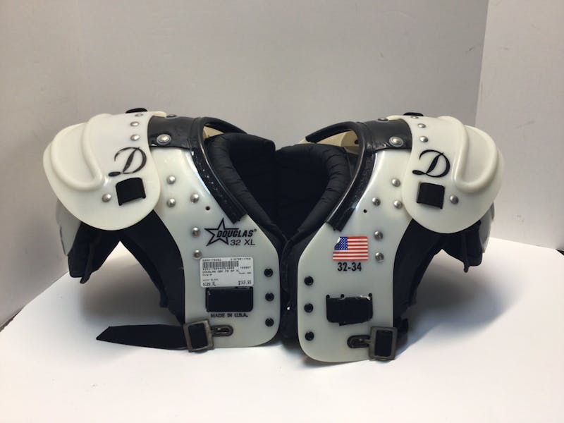 Used Douglas Qbk Xl Football Shoulder Pads Football Shoulder Pads