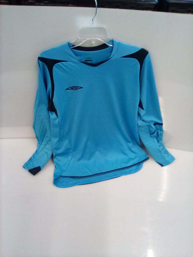 Used Umbro JERSEY MD Soccer / Tops & Jerseys