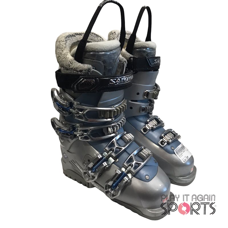 Size 6 Salomon Irony 550 Women's Ski Boots Mondo 23 Used 