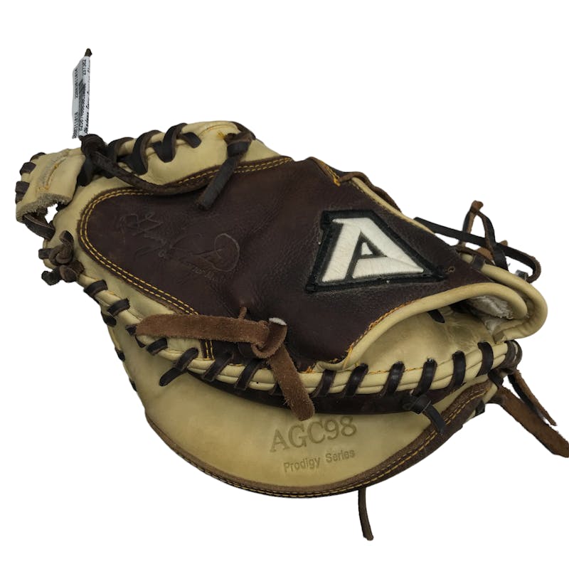 Akadema AGC98 Prodigy Series Glove 