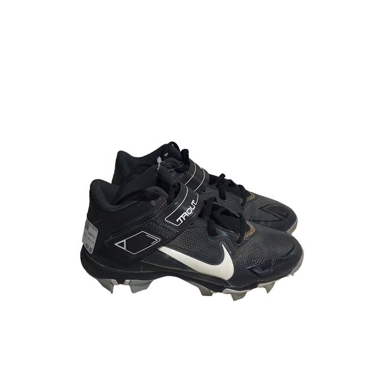 Used Nike TROUT 27 Senior 9.5 Baseball and Softball Cleats