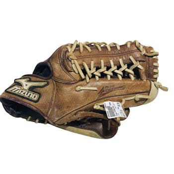 Used Wilson A700 - FENWAY PARK 13 Fielders Gloves Fielders Gloves