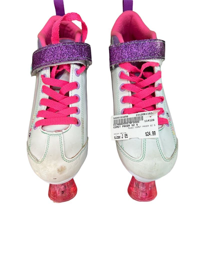 VTG Women’s Roller Skate Shoes White Size 7 With Case Added Pom Poms