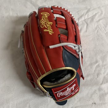 Used Wilson A700 - FENWAY PARK 13 Fielders Gloves Fielders Gloves