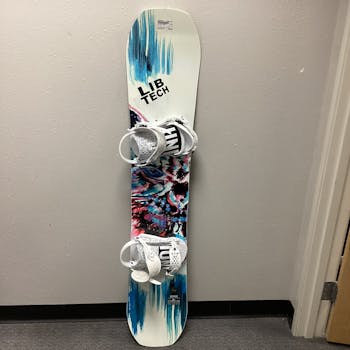 Used Pepsi Elwell 149 Cm Snowboard