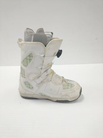Used DC Shoes GIRLS GRAPHIX Senior 7 Women's Snowboard Boots