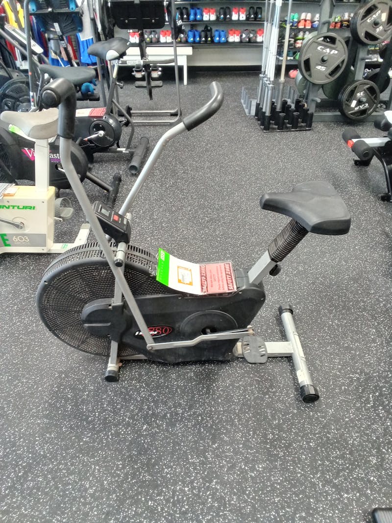 Air resistance 2024 stationary bike